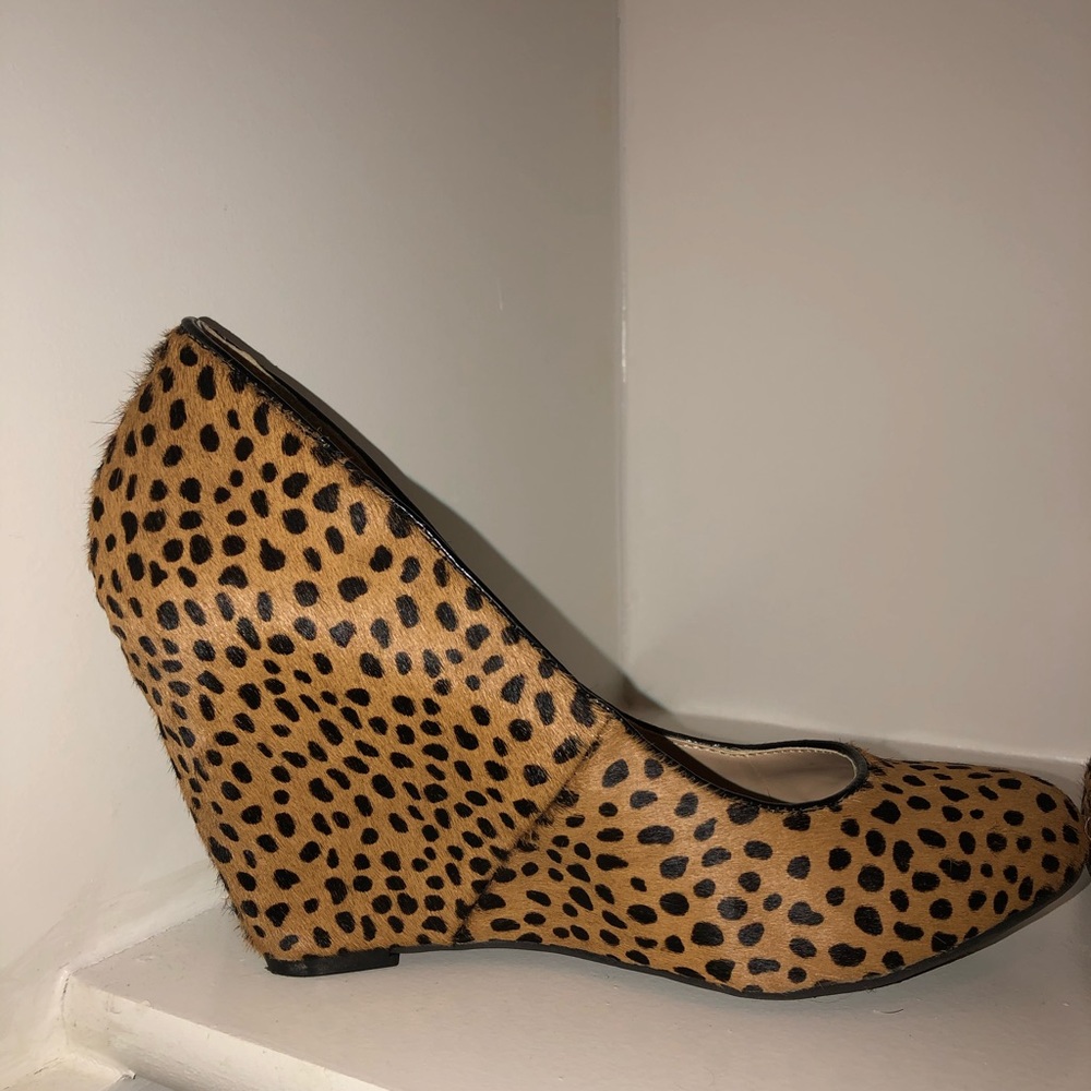 Leopard wedge heel